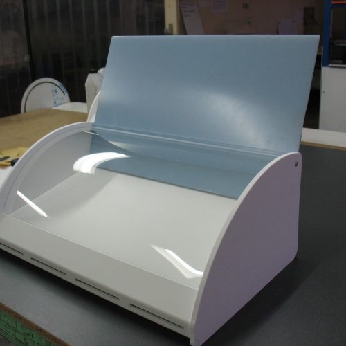 Vitrine PETG incolore et PVC blanc